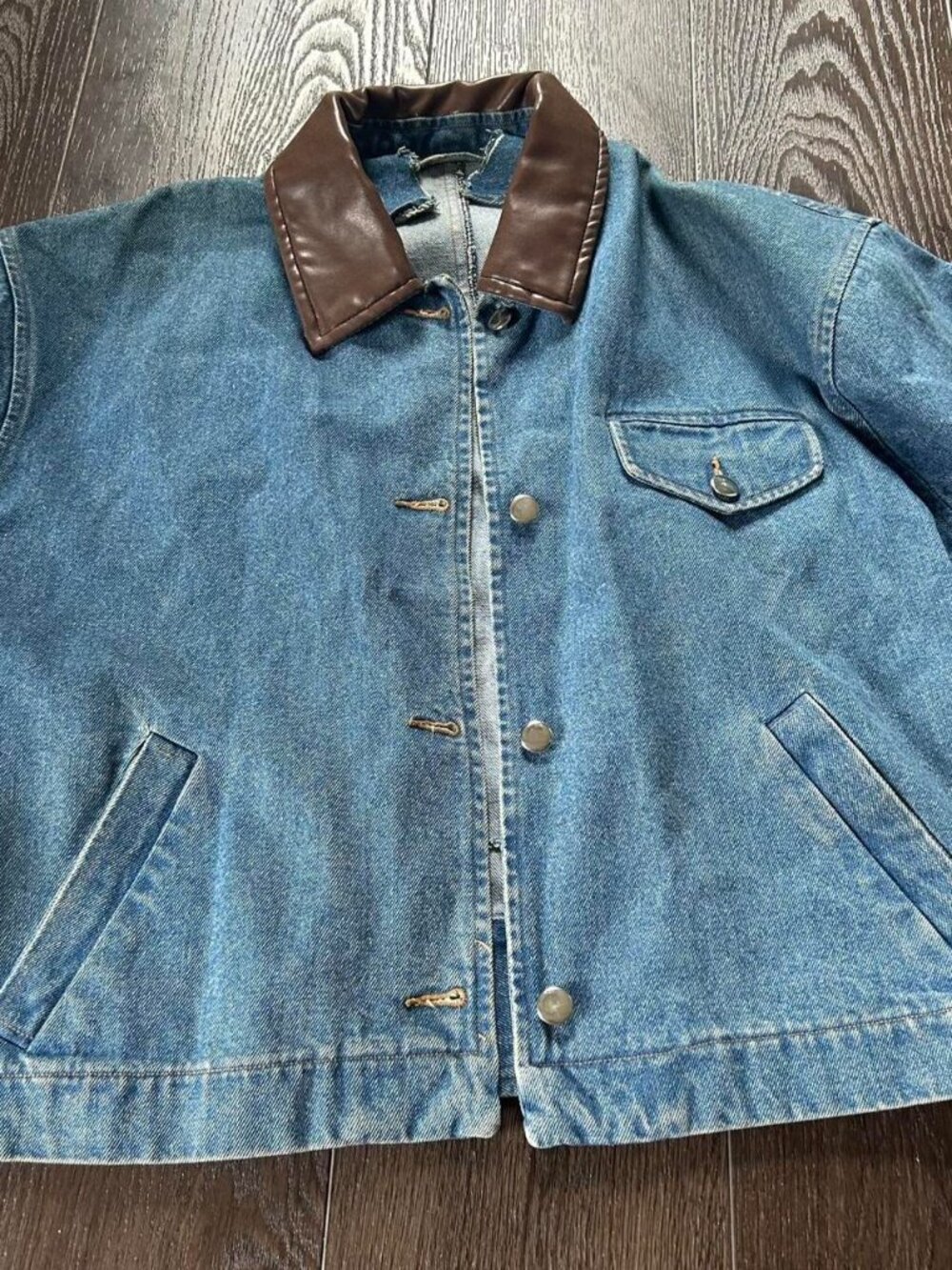 vintage 90s y2k denim jacket from the Marlboro Country Store   Size medium Overs - Picture 6 of 7